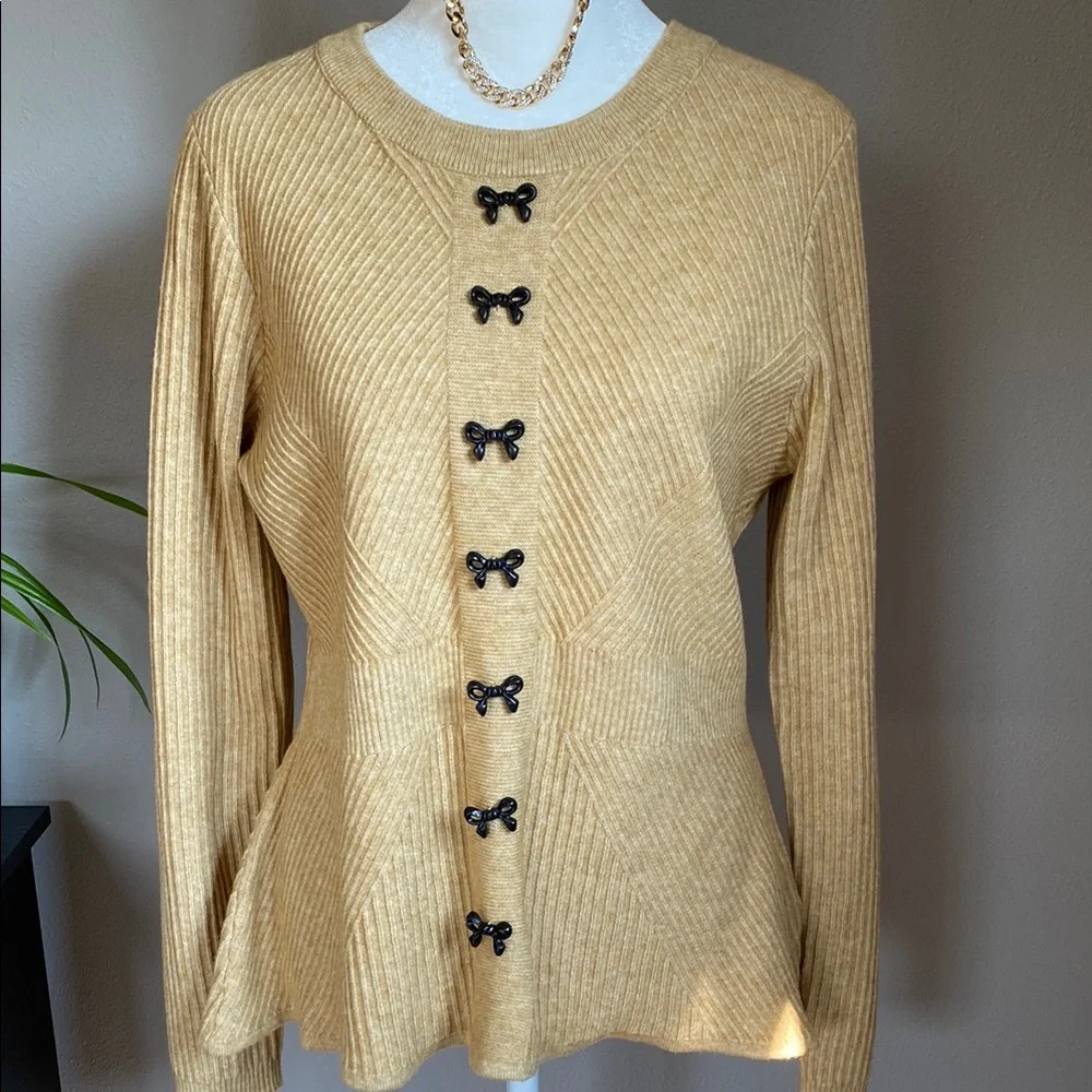 Nanette Lepore Gold/Mustard Sweater with Black Accents Size Large - Picture 2 of 13
